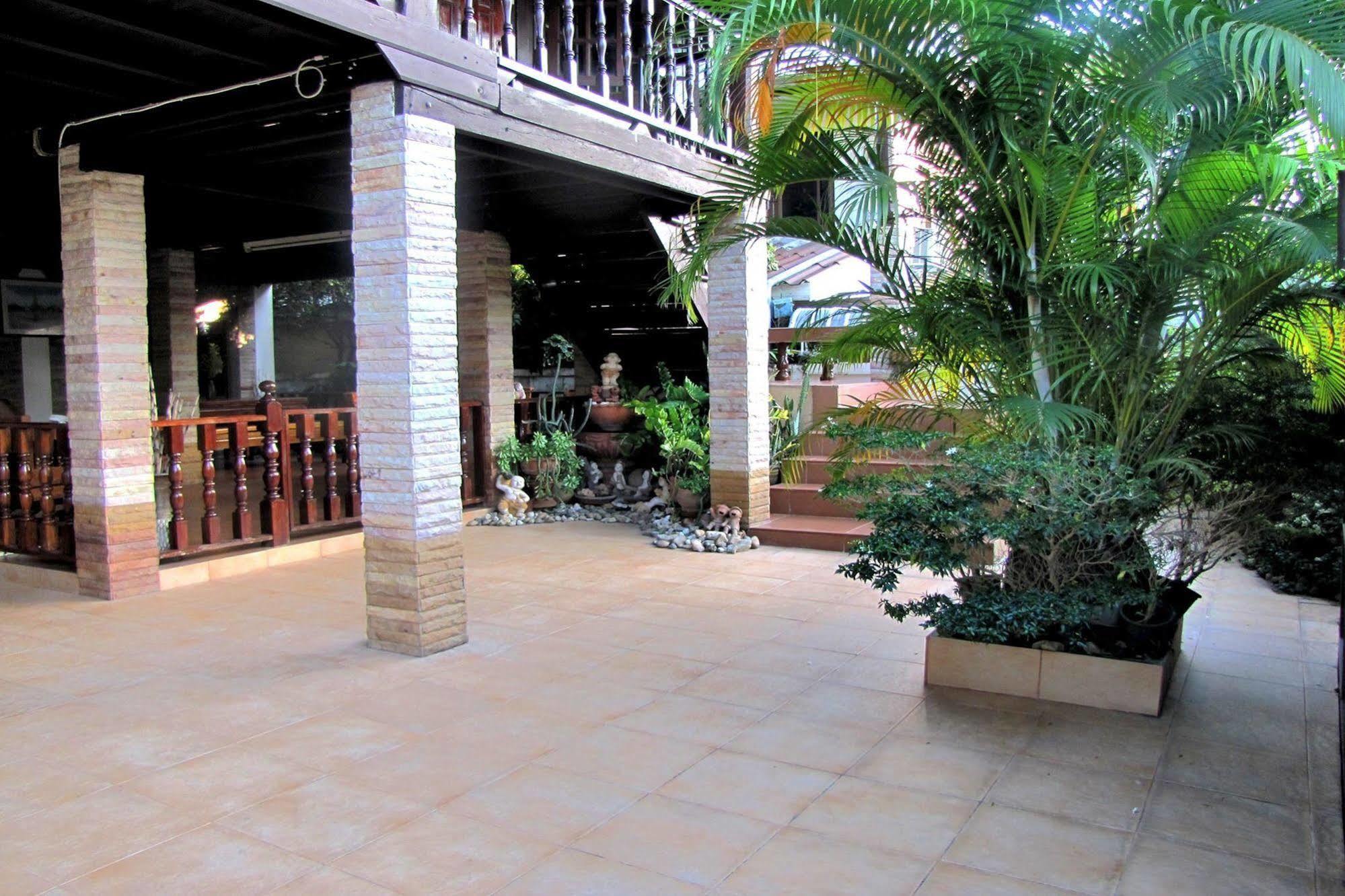 Huan Kawin Est.58 Lanna Home & Collection Chiang Rai Exteriör bild